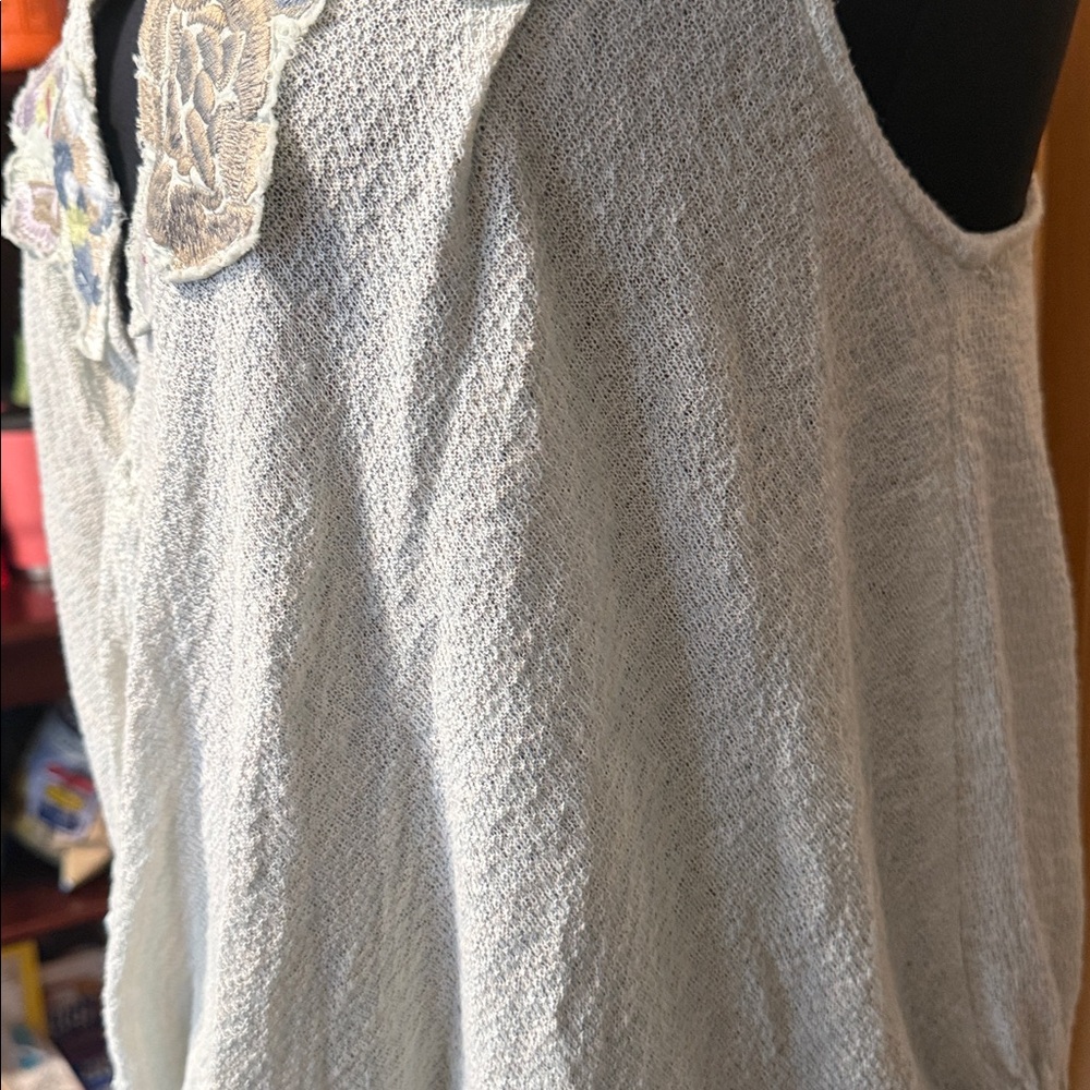 Free People Light Green Camisole with Lilac Lace and Floral Appliqué - Picture 7 of 12